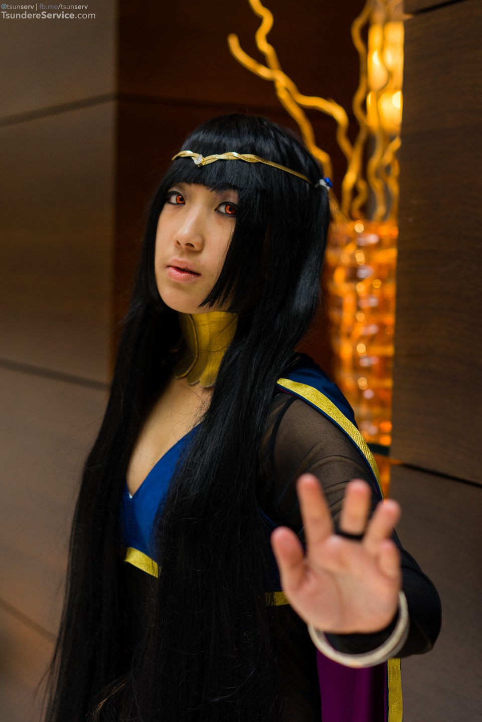 acen2014-02109-valorcosplay-fireemblem-tharja.jpg