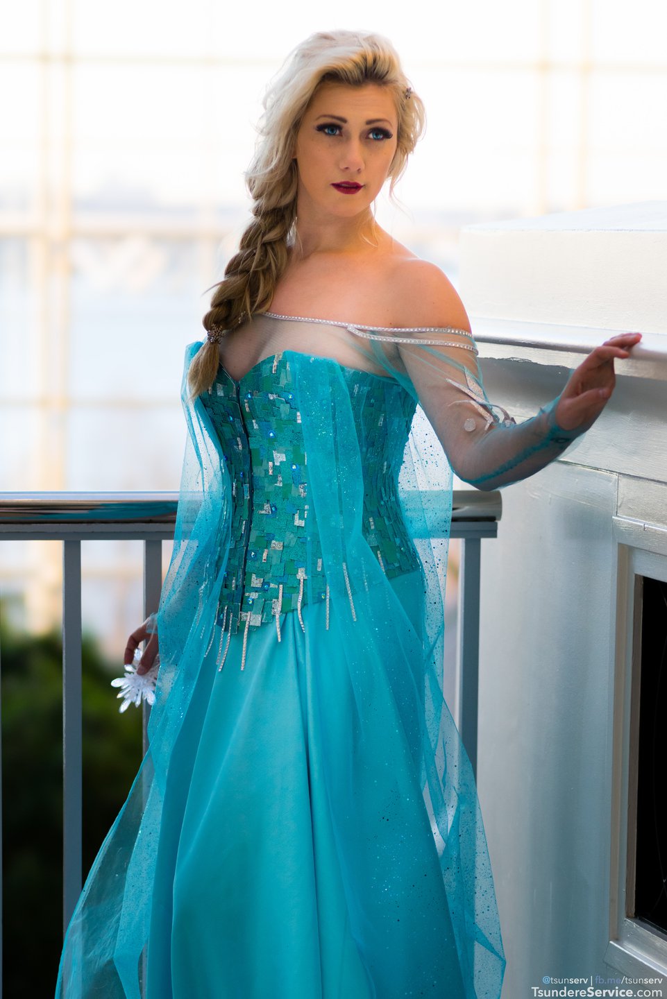 katsu2015-07837-lindsayelyse-frozen-elsa.jpg