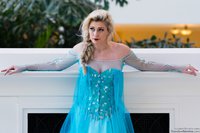 katsu2015-07839-lindsayelyse-frozen-elsa.jpg